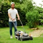 Worx WG779E.2 40V Cordless 34cm Lawn Mower with 2.0Ah Batteries and Charger - Image 2